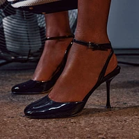Demiie Black Women's Pumps