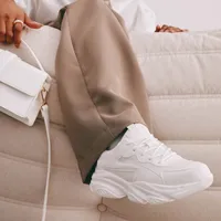 Refresh White Women's Sneakers