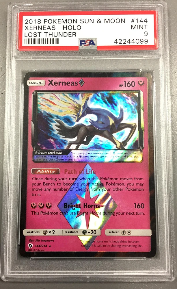 2018 Pokemon Sun & Moon Lost Thunder 144 Xerneas-holo PSA