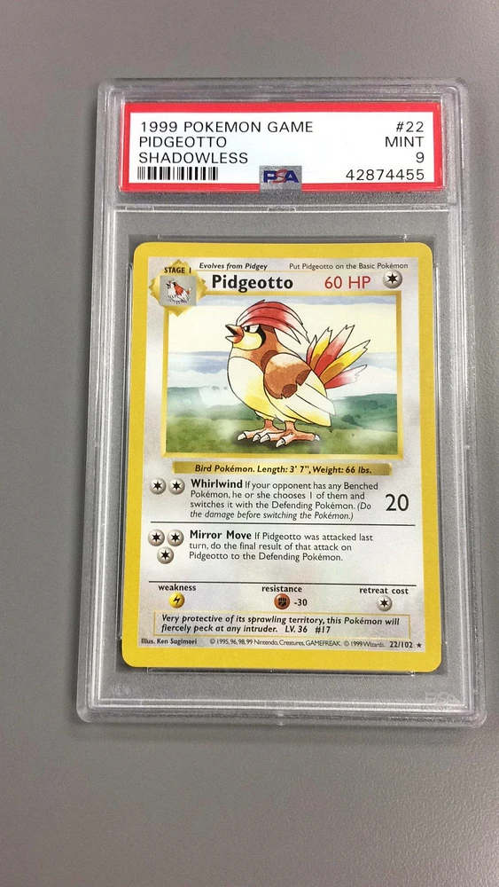 1999 Pokemon Game 22 Pidgeotto Shadowless PSA