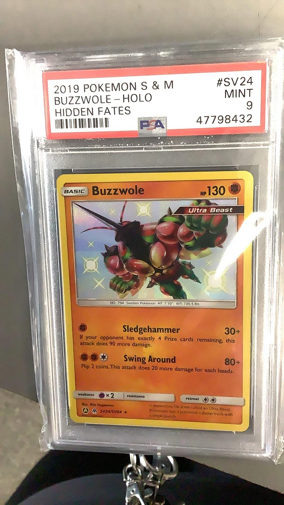 2019 Pokemon Sun & Moon Hidden Fates Sv24 Buzzwole-holo PSA 9