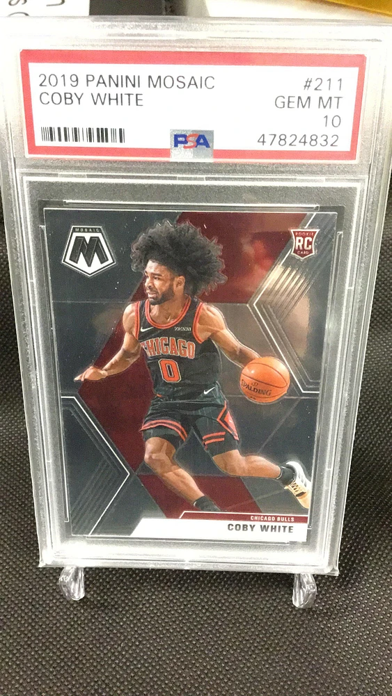 2019 Panini Mosaic 211 Coby White PSA