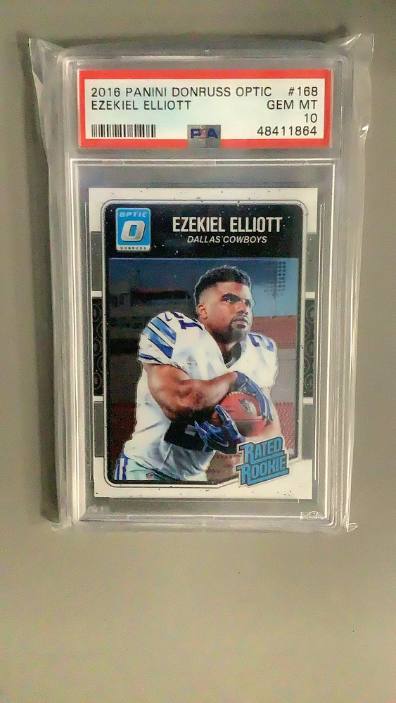 2016 Panini Donruss Optic 168 Ezekiel Elliott PSA 10