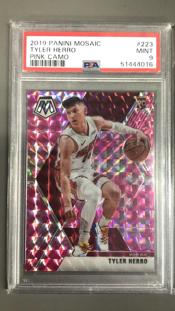 2019 Panini Mosaic Tyler Herro PSA