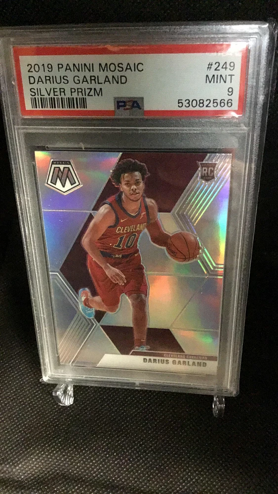 2019 Panini Mosaic 249 Darius Garland Silver Prizm PSA 9