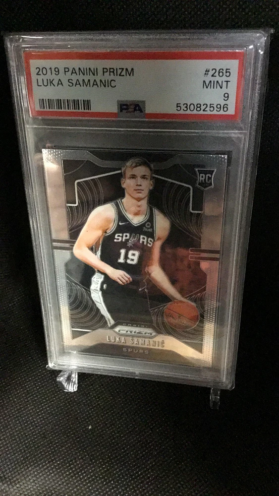 2019 Panini Prizm 265 Luka Samanic PSA 9