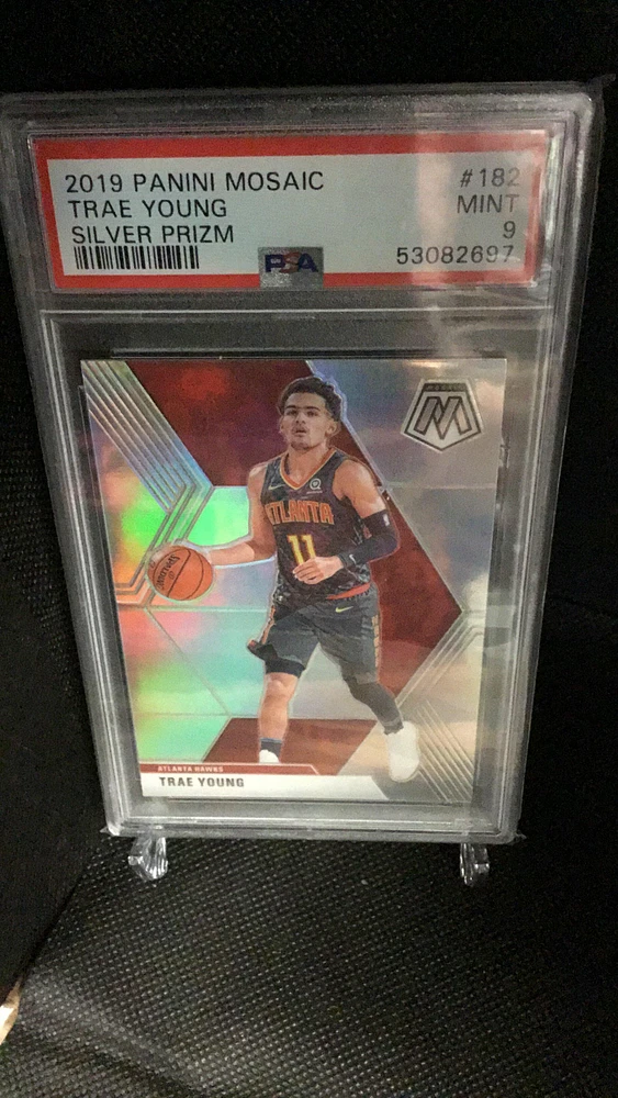 2019 Panini Mosaic 182 Trae Young Silver Prizm PSA 9