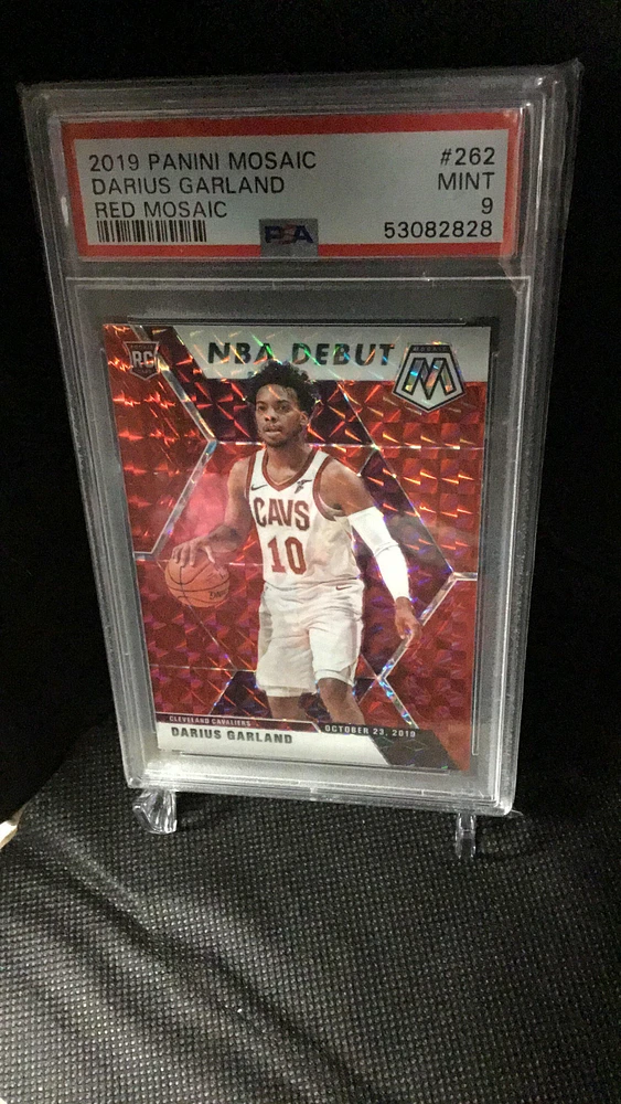 2019 Panini Mosaic 262 Darius Garland Red Mosaic PSA 9