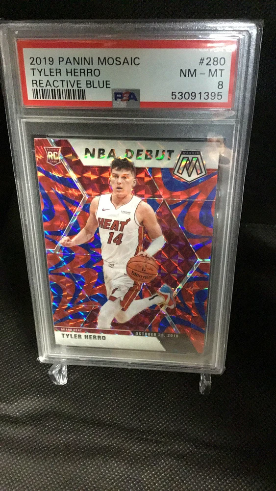 2019 Panini Mosaic 280 Tyler Herro Reactive Blue PSA