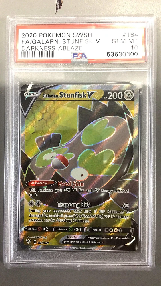 2020 Pokemon Sword & Shield Darkness Ablaze 184 Fa/galarn. Stunfisk V PSA 10