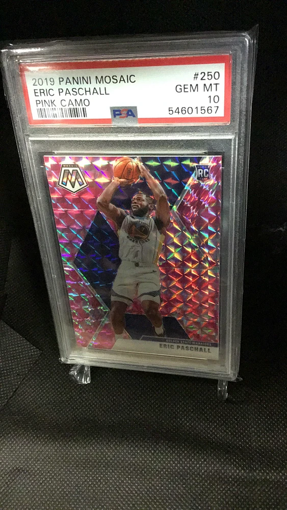 2019 Panini Mosaic 250 Eric Paschall Pink Camo PSA 10