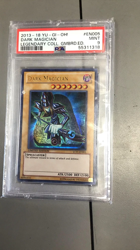 2013-2018 Yu-gi-oh! Legendary Collection Gameboard Edition En005 Dark Magician PSA 9