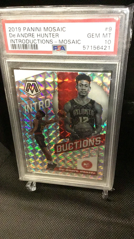 2019 Panini Mosaic Introductions 9 De'andre Hunter Mosaic PSA 10