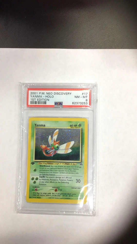 2001 Pokemon Neo Discovery 17 Yanma-holo 1st Edition PSA 8