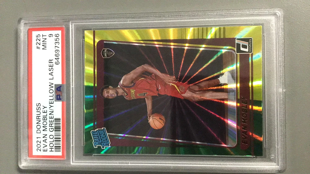 2021 Panini Donruss 225 Evan Mobley Holo Green/yellow Laser PSA 9