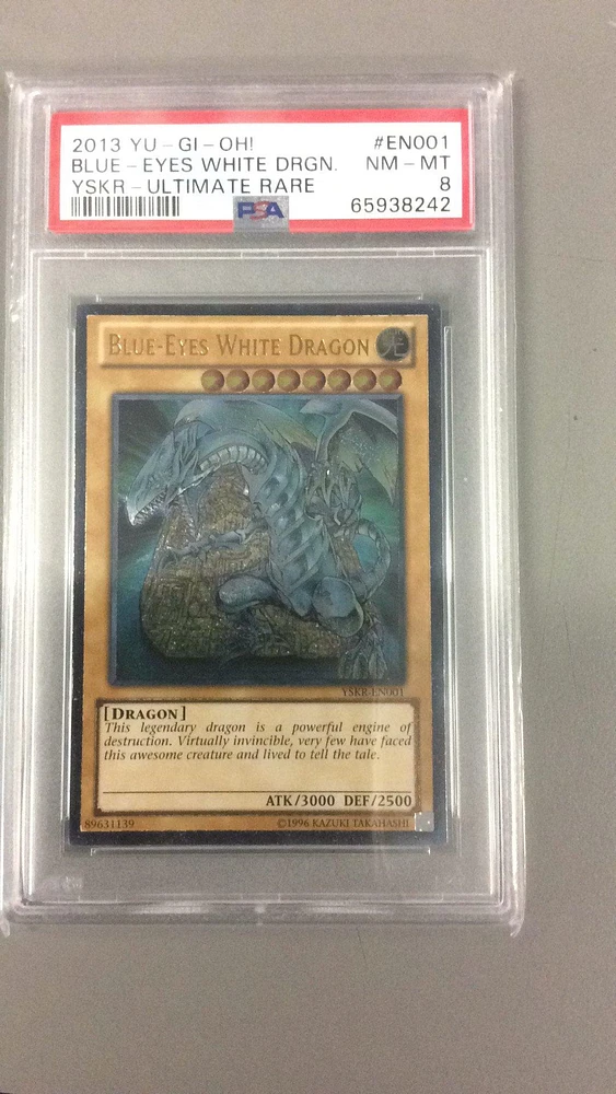 2013 Yu-gi-oh! Starter Deck Kaiba Reloaded En001 Blue-eyes White Dragon Ultimate Rare PSA 8