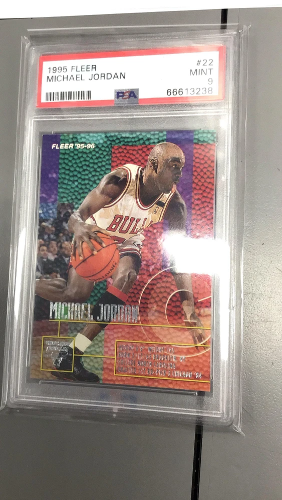1995 Fleer 22 Michael Jordan PSA
