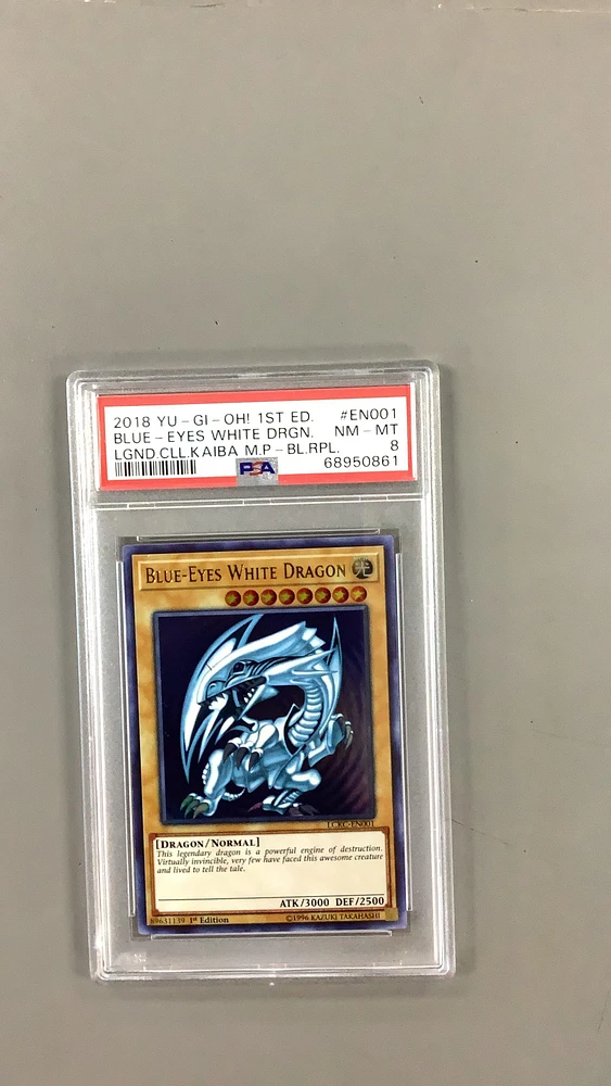 2018 Yu-gi-oh! Legendary Collection Kaiba Mega Pack En001 Blue PSA 8