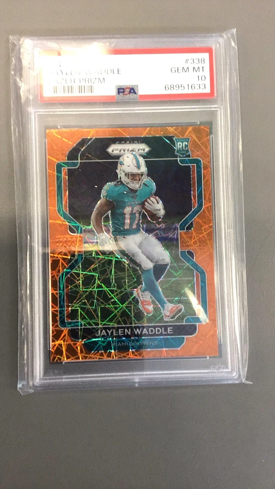 2021 Panini Prizm 338 Jaylen Waddle PSA 10