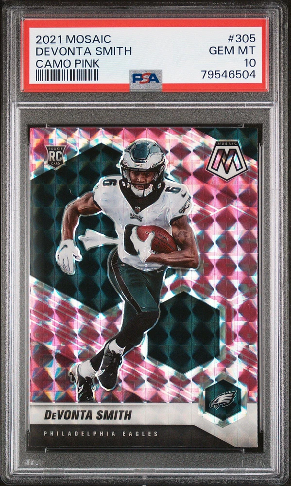 2021 Panini Mosaic 305 Devonta Smith Camo Pink PSA 10