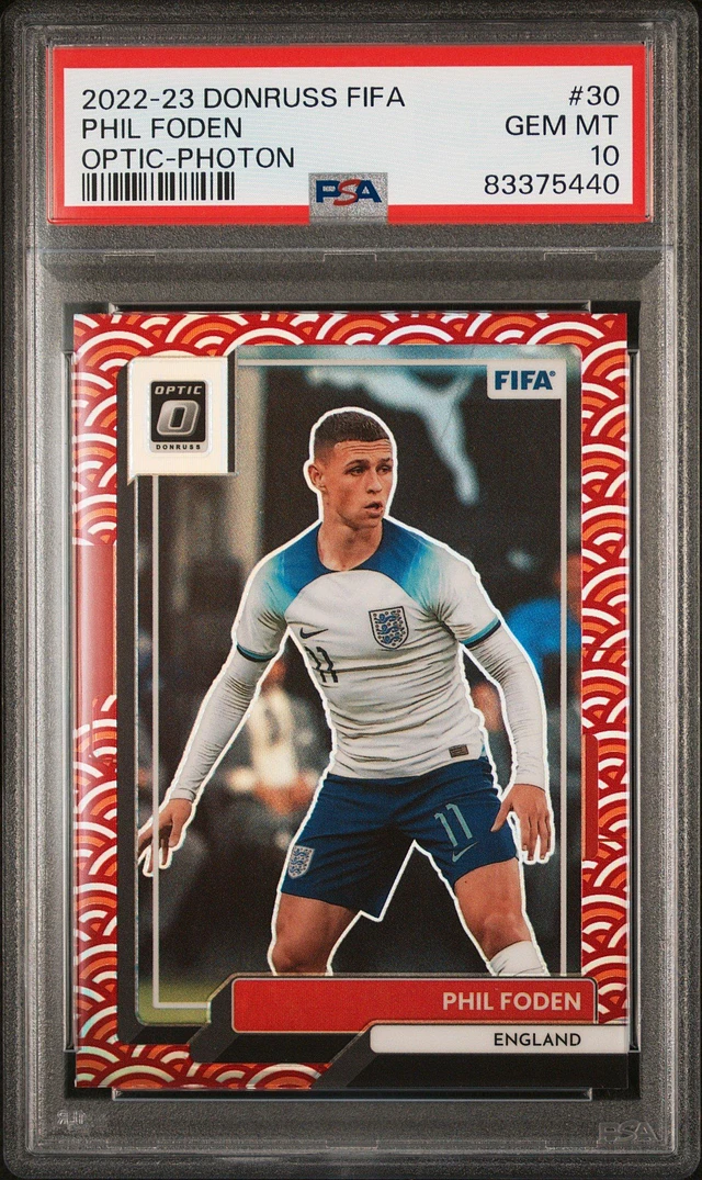 GameStop 2022 Panini Donruss Fifa Kaboom! 9 Robert Lewandowski PSA 