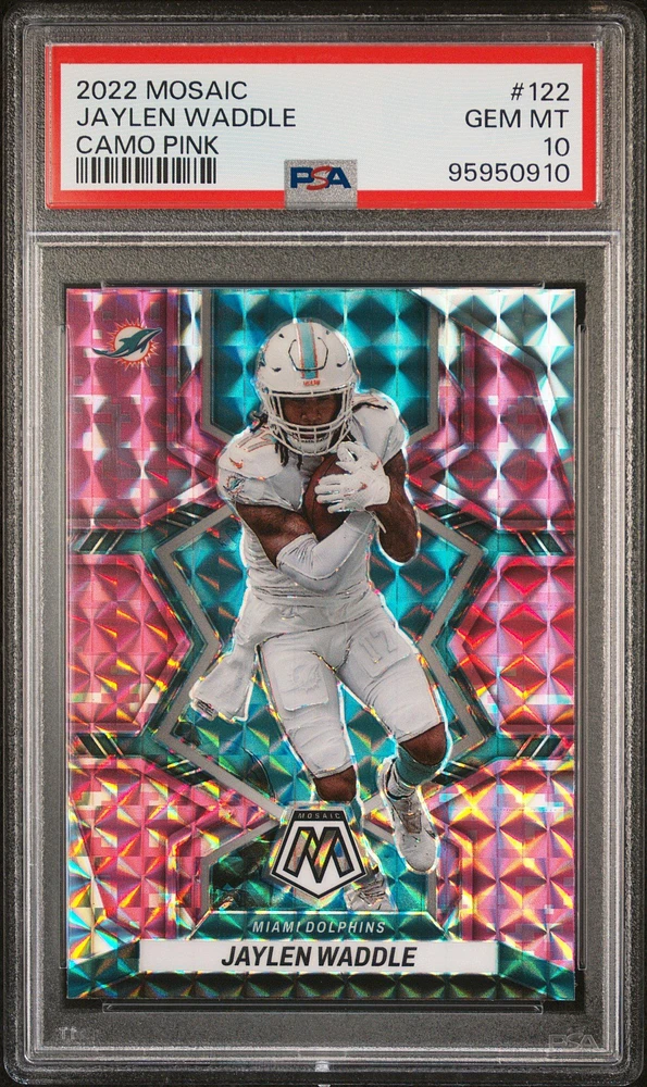 2022 Panini Mosaic 122 Jaylen Waddle Camo Pink PSA 10