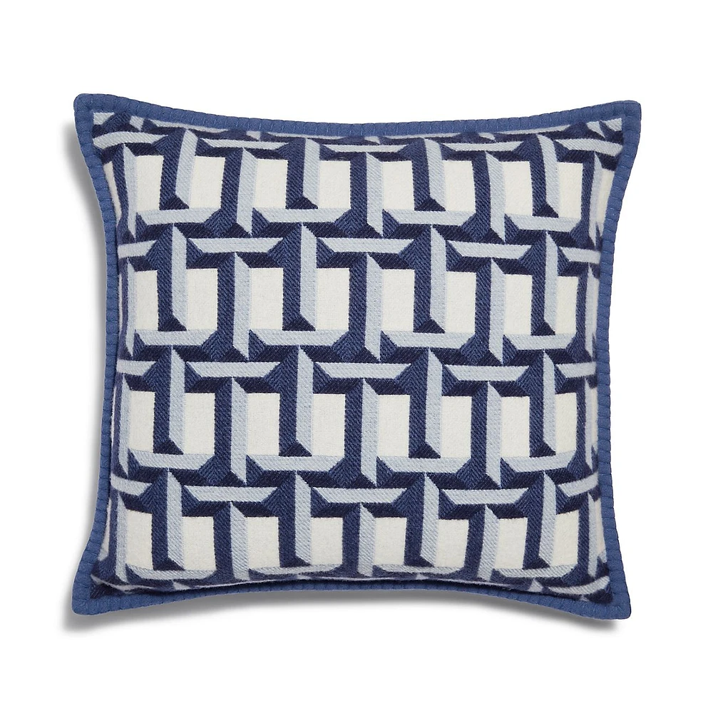 Tiffany T True Cushion
