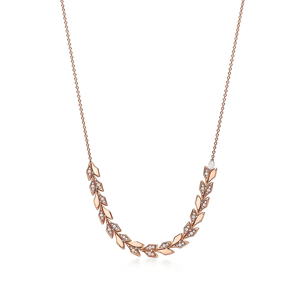 Tiffany Victoria® Vine East West Pendant