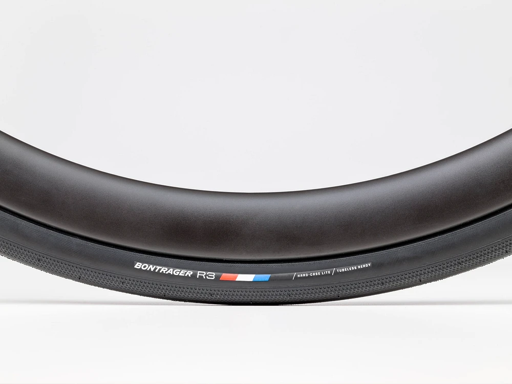 Bontrager R3 Hard-Case Lite TLR Road Tire