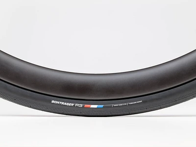 Bontrager R3 Hard-Case Lite TLR Road Tire
