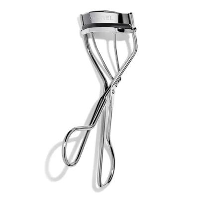 LE RECOURBE CILS DE CHANEL Eyelash Curler