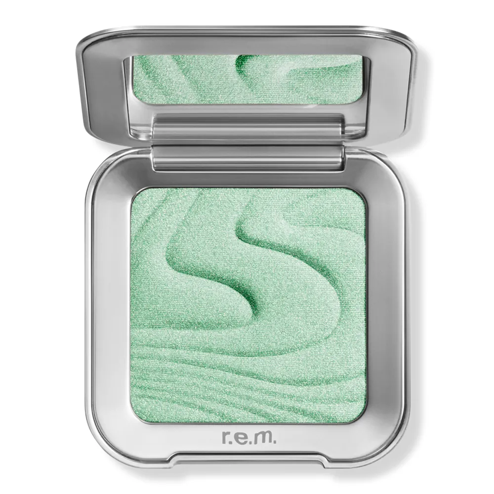 r.e.m. beauty Interstellar Highlighter Topper