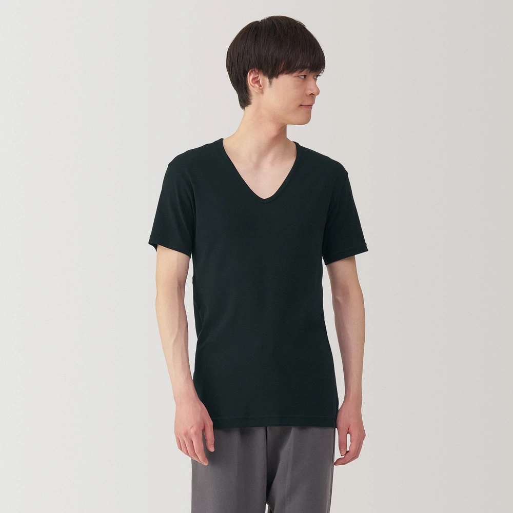 Men's Moisture-Wicking Cotton V-Neck Short Sleeve T-Shirt