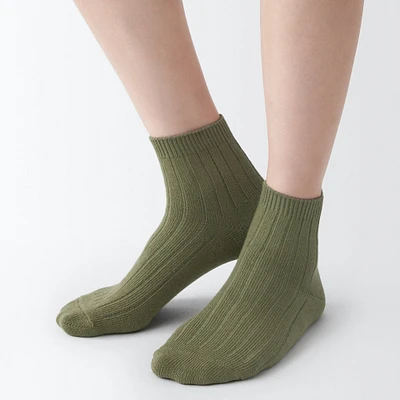 Right Angle Loose Top Ribbed Short Socks