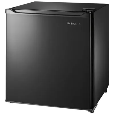 Insignia Compact 1.7 Cu. Ft. Freestanding Bar Fridge (NS-CF17BK9) - Black - Only at Best Buy