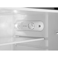 Insignia 3.0 Cu. Ft. Bar Fridge w/Top Freezer (NS-CF30SS9-C) - Grey/Black - Only at Best Buy
