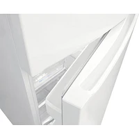 Réfrigérateur à congélateur supérieur 30 po 18,3 pi³ de Frigidaire (FFTR1835VW) - Blanc