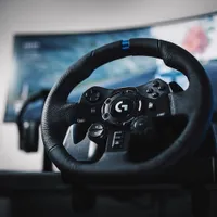 Logitech G923 TrueForce Racing Wheel for PlayStation 5/PC - Black