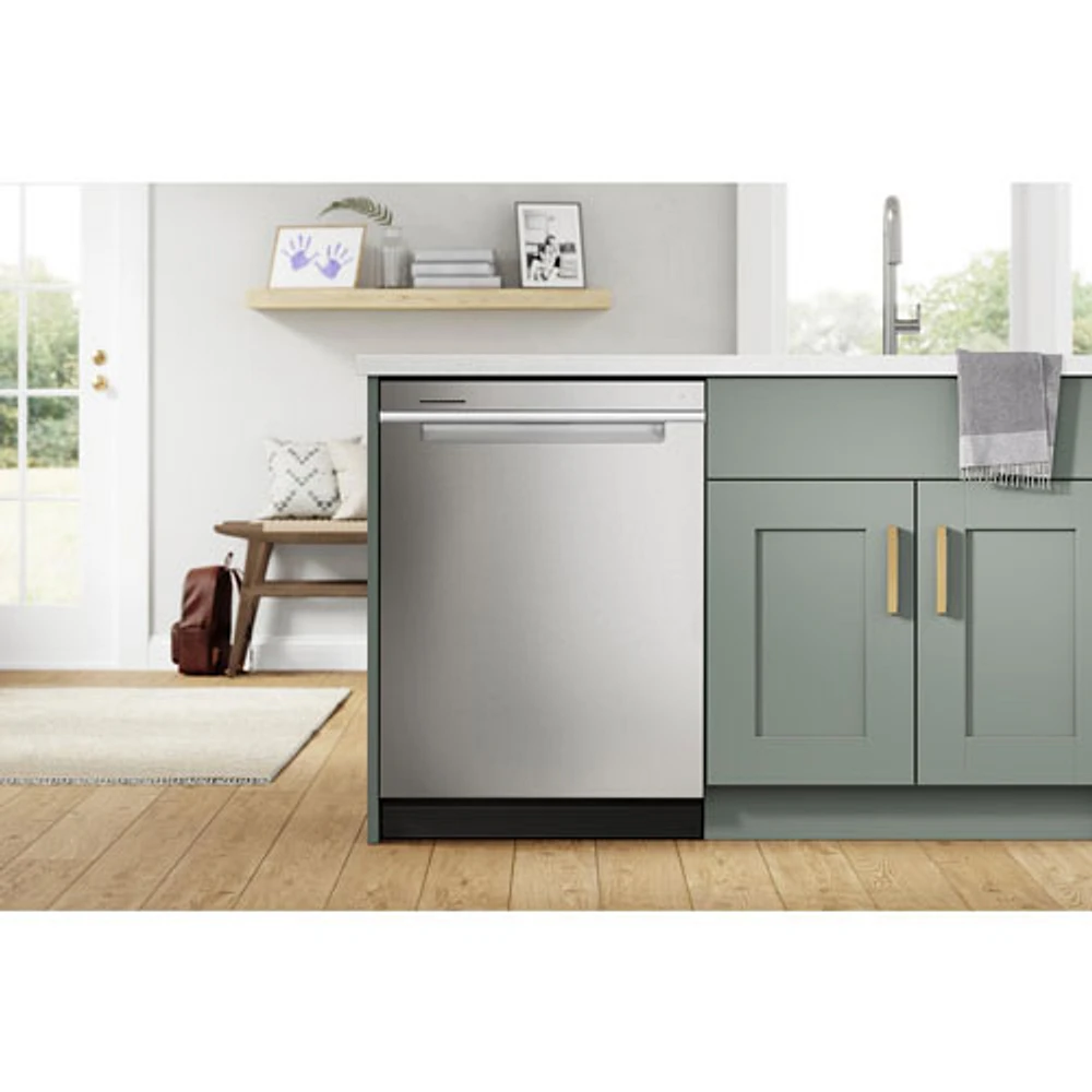 Lave-vaisselle encastrable 24 po 47 dB avec troisième panier de Whirlpool (WDTA50SAKZ) - Inox