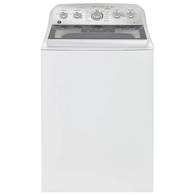 Laveuse à chargement par le haut haute efficacité de 5,0 pi³ de GE (GTW580BMRWS) - Blanc