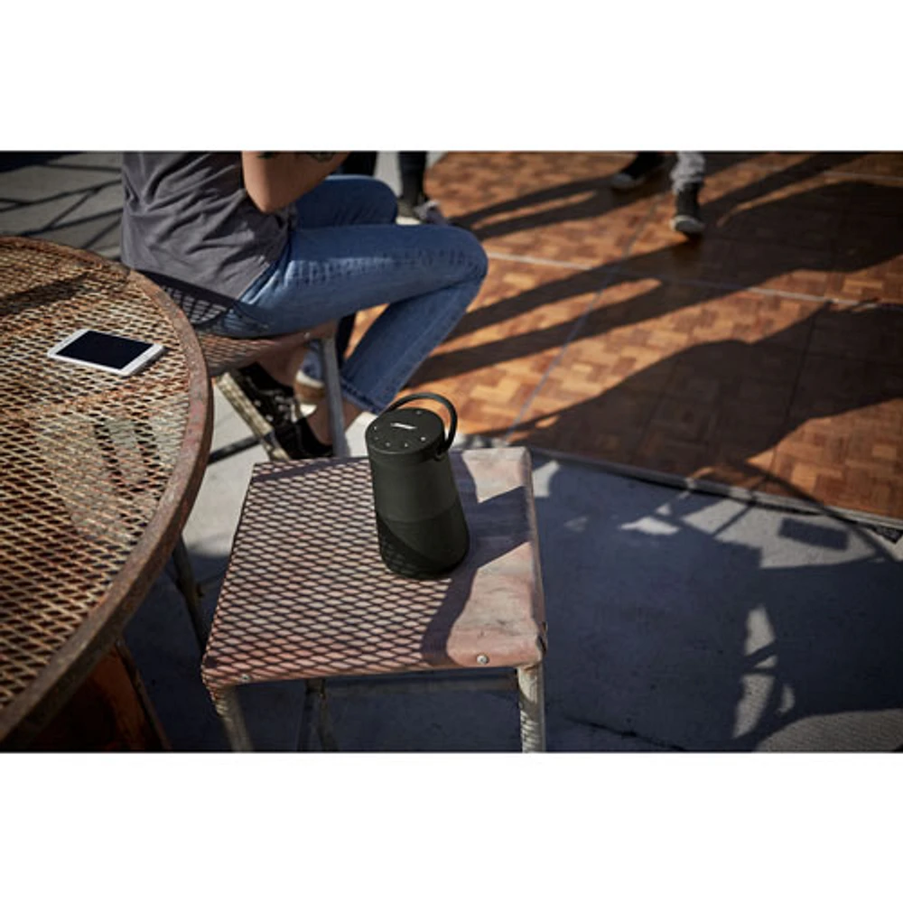 HP Bluetooth sans fil résistant aux éclaboussures SoundLink Revolve+ II de Bose - Triple noir