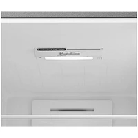 Insignia 24" 11.5 Cu. Ft. Bottom Freezer Refrigerator (NS-RBM11SS2-C) - Stainless steel
