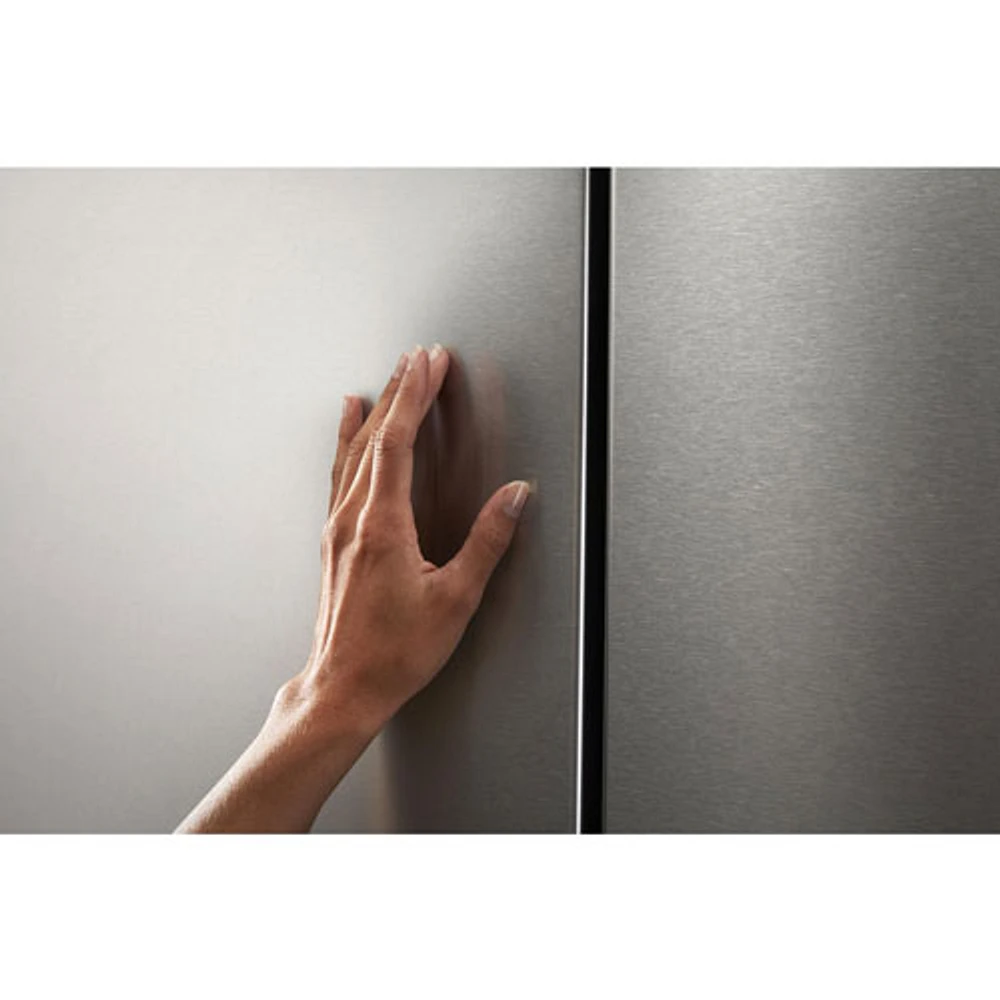 Réfrigérateur à deux portes et à profondeur de comptoir de 19,4 pi³ et 36 po avec distributeur de glaçons de Whirlpool (WRQA59CNKZ) - Inox
