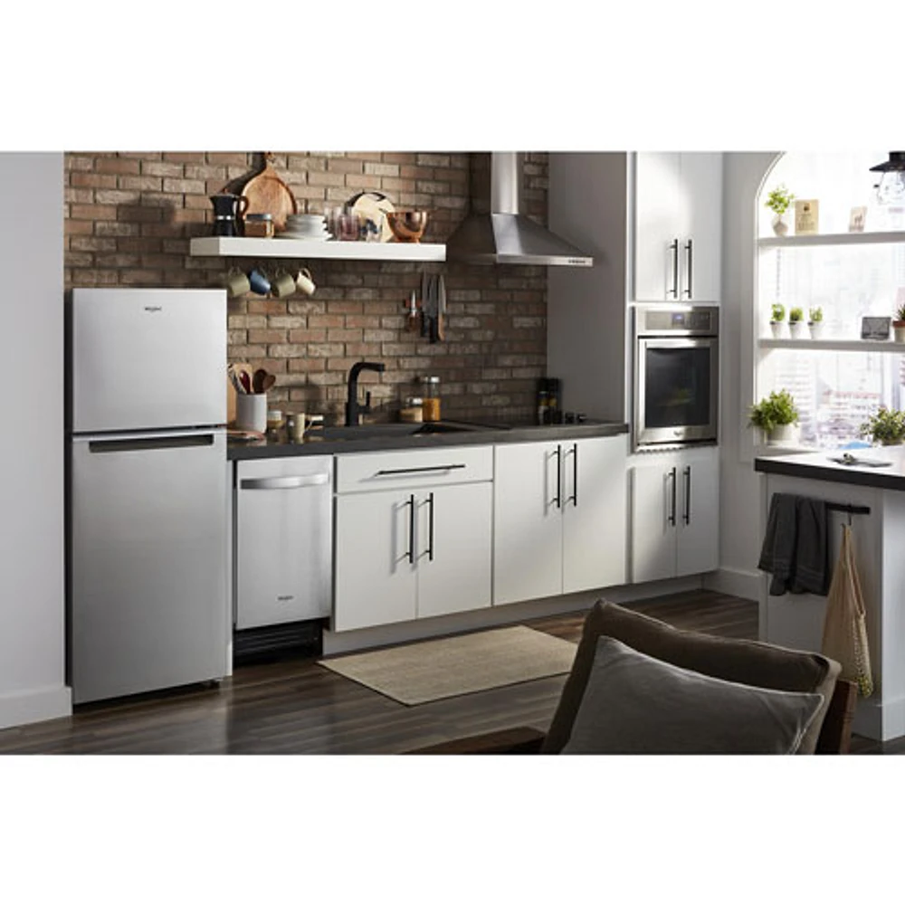 Réfrigérateur à congélateur supérieur 11,6 pi³ 25 po de Whirlpool (WRT112CZJZ) - Acier inoxydable
