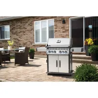 Napoleon Rogue SE 525 76500 BTU Propane BBQ with Grill Cover - Only at Best Buy