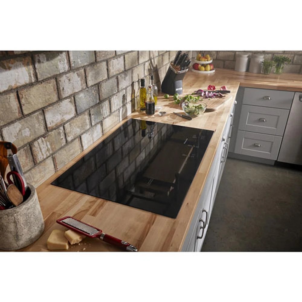 Surface de cuisson électrique de 30 po à 5 éléments de KitchenAid (KCES950KBL) - Noir