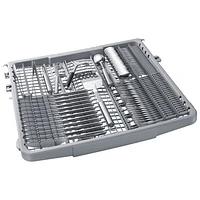 Samsung 24" 44dB Built-In Dishwasher with Third Rack (DW80B6060US/AC) - Stainless Steel