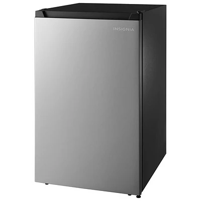 Réfrigérateur de bar autonome 4,4 pi³ d'Insignia (NS-CF44SS3-C) - Acier inoxydable