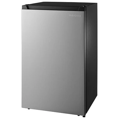 Réfrigérateur de bar autonome 3,3 pi³ d'Insignia (NS-CF33SS3-C) - Acier inoxydable