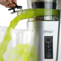 Omega Cold Press 365 Slow Juicer - Silver